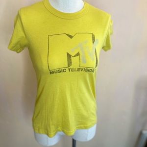 Junk food vintage MTV tshirt, size large